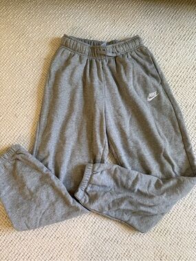 Nike club fleece sweatpants
